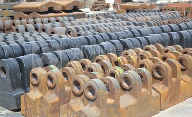 錘式破碎機錘頭廠家_鄭州鼎盛工程技術(shù)官方