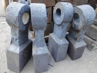 石頭的克星 復合式破碎機錘頭、耐磨顎板及異形配件